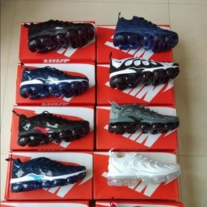 Meet your Posher, Kenyon